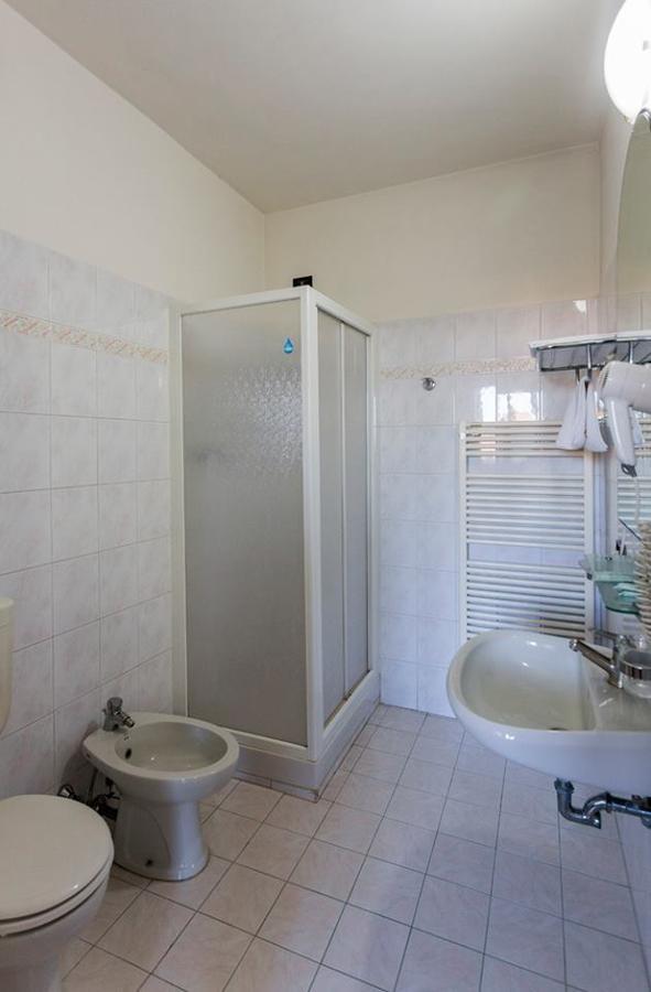 Hotel Fattori ボローニャ エクステリア 写真