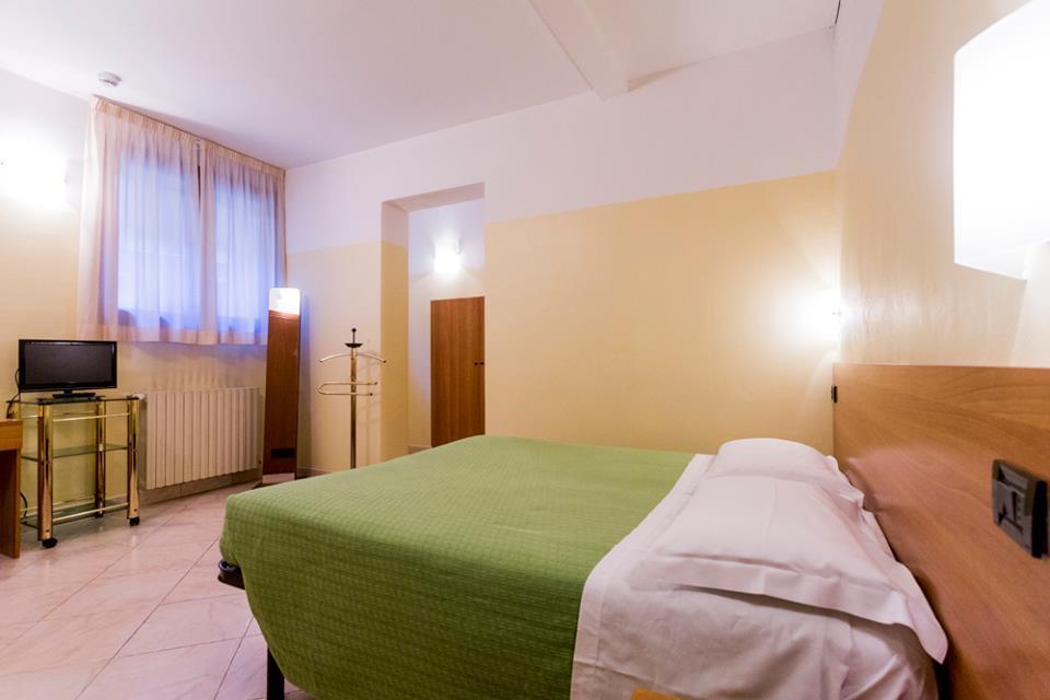 Hotel Fattori ボローニャ エクステリア 写真