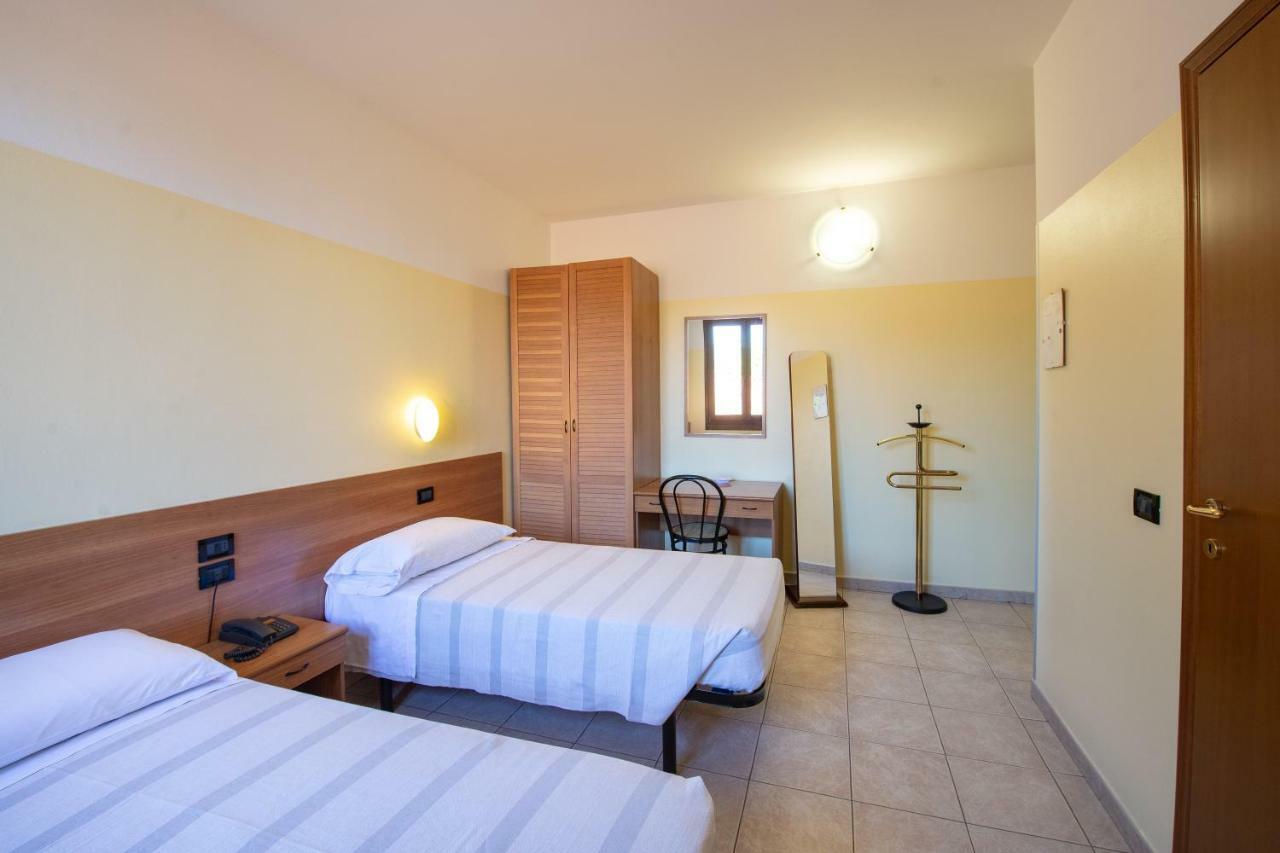 Hotel Fattori ボローニャ エクステリア 写真